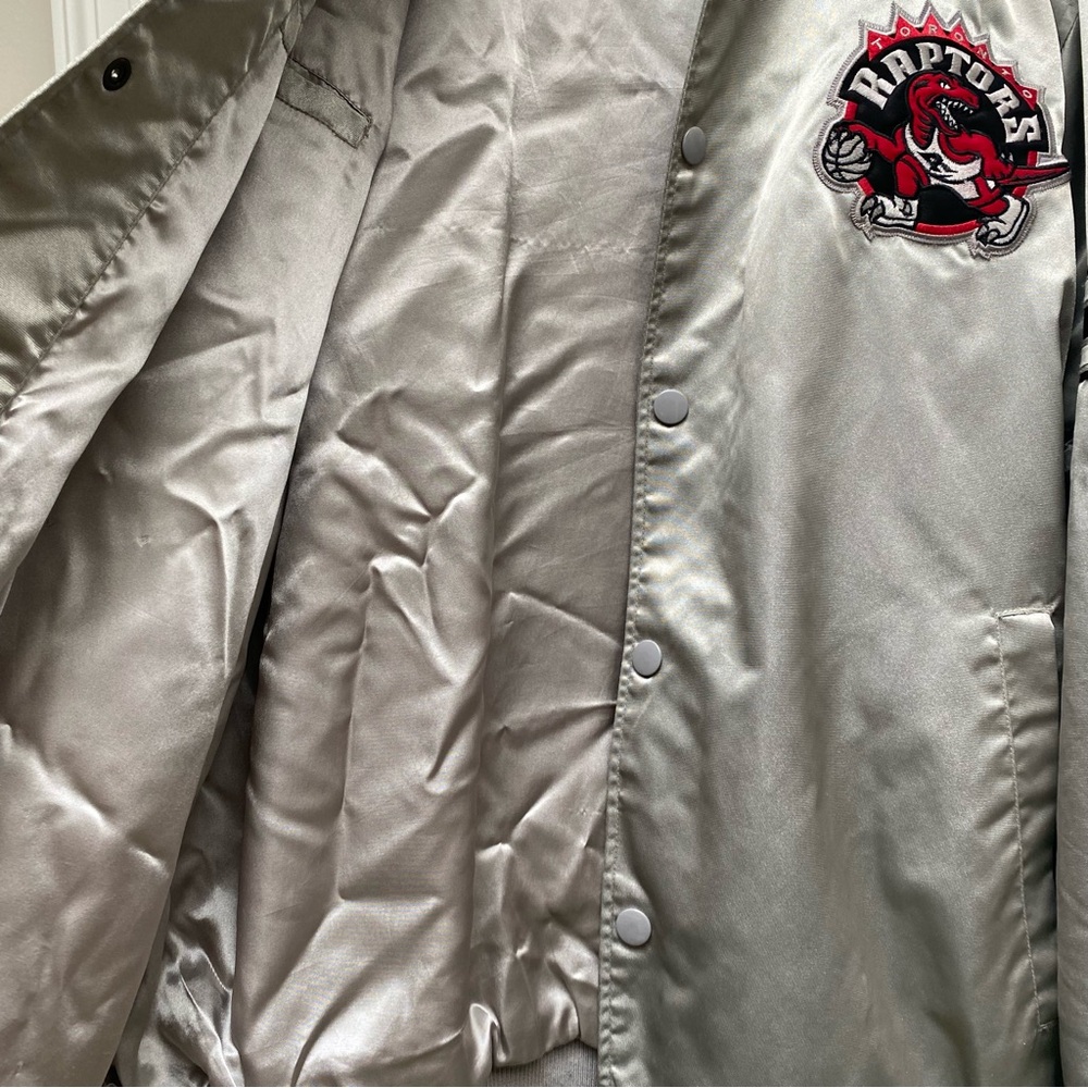 Vintage 1990s Toronto Raptors Starter Jacket - Picture 13 of 13